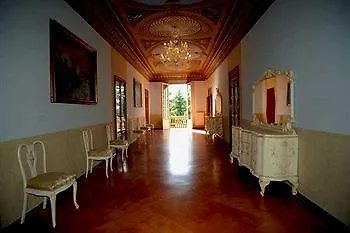 Villa Capriata Marano  Hotel